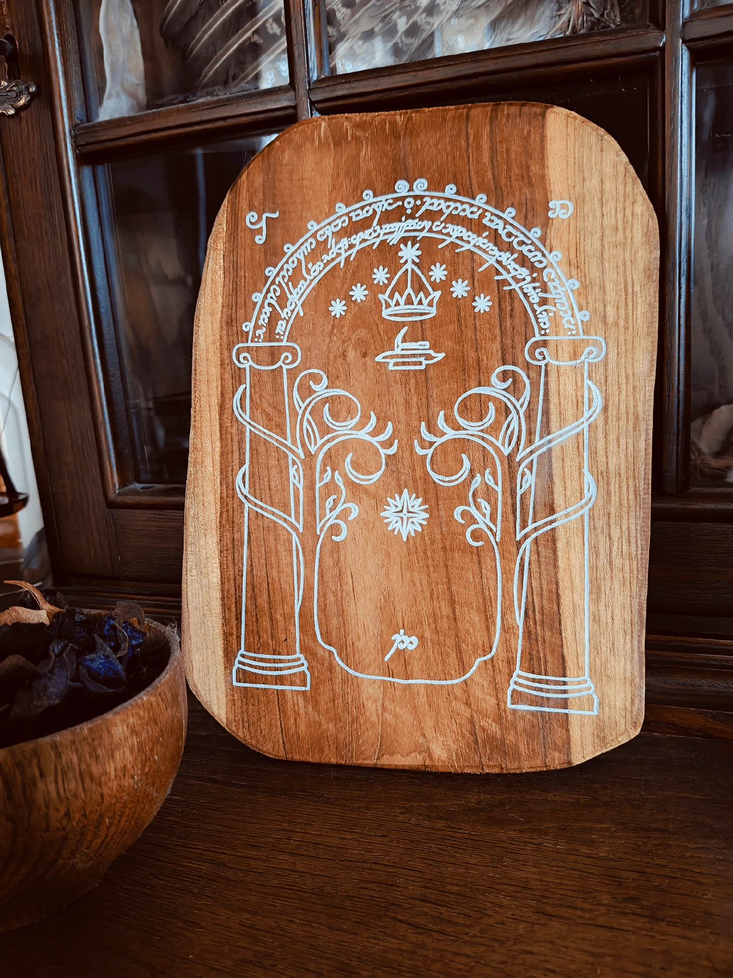 gravure-laser-souche-bois-porte-de-durin
