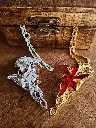 gravure-laser-coffre-bois-arbre-blanc-pendentif-elfique-or-argent.webp