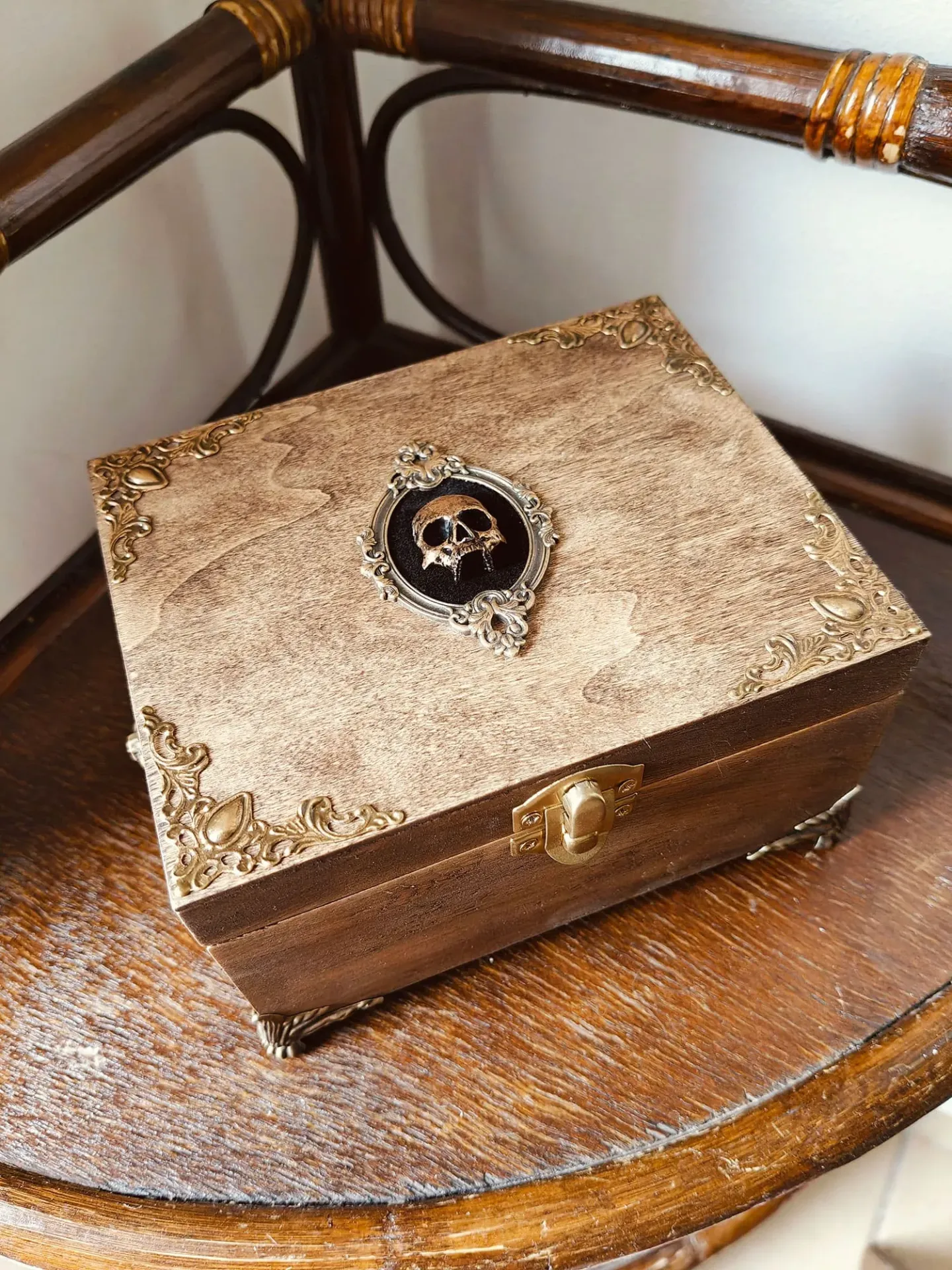Coffret Reliquaire Crâne - Boîte à bijoux gothique