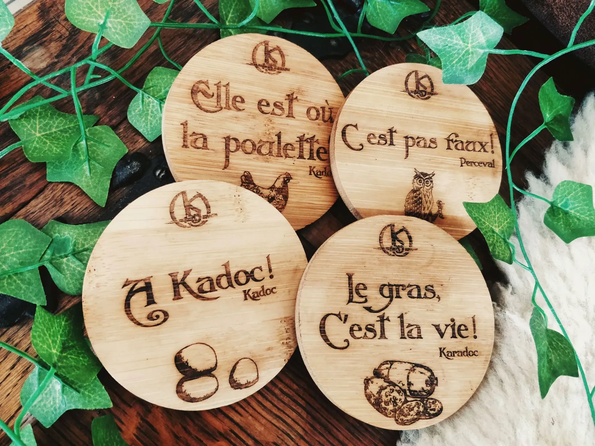 Sous-Verre en Bois Roi Arthur (Elle est où la poulette?)